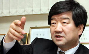 (32) 최평규 S&T그룹 회장