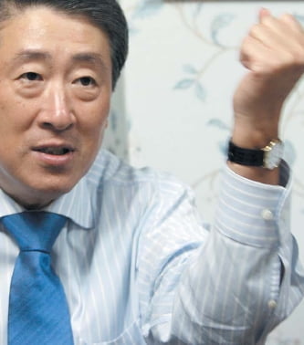 문규영 아주그룹 회장