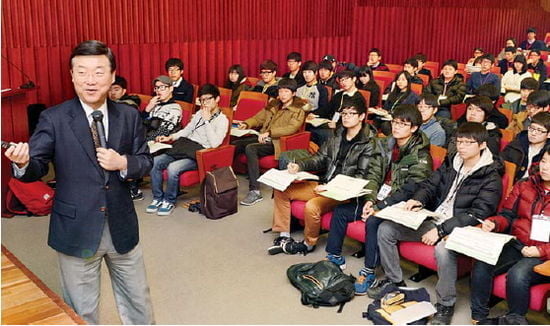 '경제와 입시' 두 토끼 모두 잡은  테샛 리더스 캠프