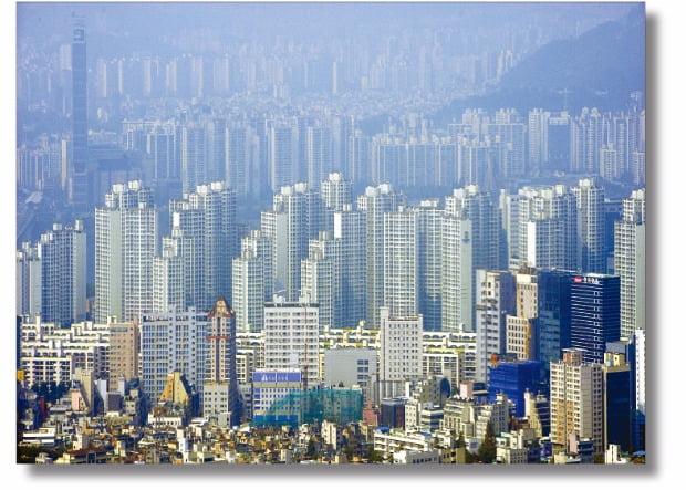 왜 서울에는 대규모 아파트 단지가 많을까?