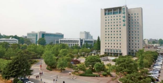 "수능최저 기준 적용 안해 입학은 논술성적에 달렸죠"