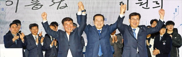 '반값 연봉+복지' 결합한 시험적 모델의 자동차 공장…일자리 창출 기대되지만 노사합의 이행 등 난제도 많아