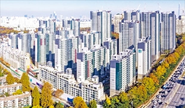 정부가 새아파트 가격에 상한선…'분양가상한제' 논란, 정부 "집값 안정시킬 것" vs 전문가 "오히려 더 뛸 것"