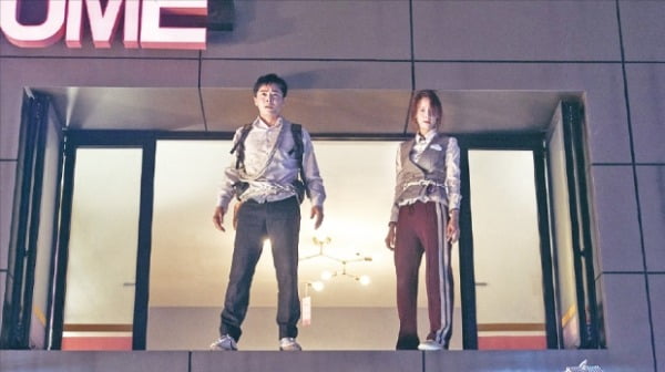 암벽등반 기술로 재난에서 탈출한 취준생 용남이¨코로나·청년실업의 벽을 통과할 엑시트는 있을까
