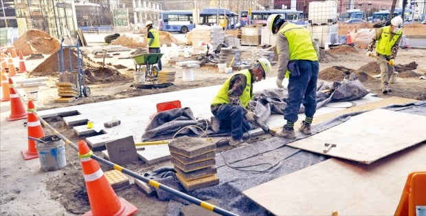 경기 부양 적자재정 vs 균형재정…케인즈와 세이의 선택은
