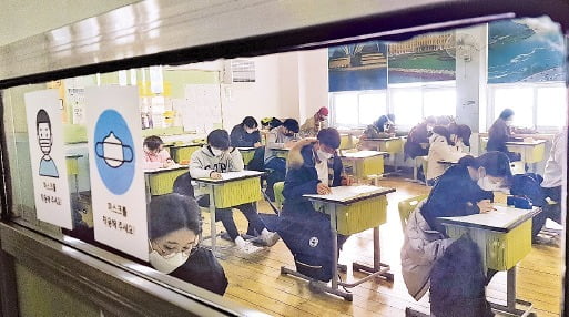 63회 테샛 대학 개인 대상 양승훈 씨, 고교 개인 최우수상 김지원 학생