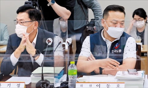 많이 올려도 적게 올려도 시끌…'2022년 최저임금 전쟁'은 이미 시작