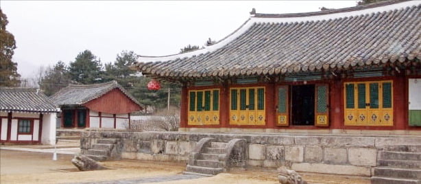 해상권 잡고 후삼국 통일전쟁 승리한 왕건, 끝까지 저항한 적 품은 포용의 리더십 빛나