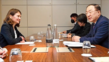 3대 신용평가사, 무디스·S&P·피치…주요 국가·기업 신용등급 매기죠