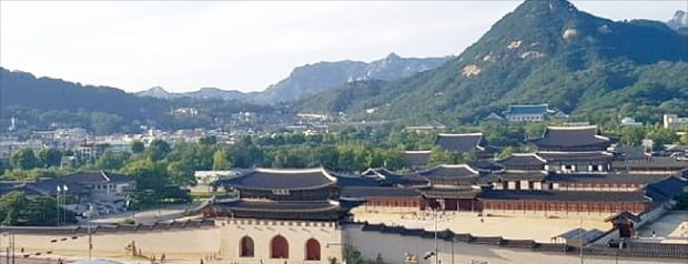 고려 지키자 vs 새 나라 세우자, 둘로 갈린 개혁파…이성계·정도전 등 급진파, 온건파 숙청 후 조선 세워