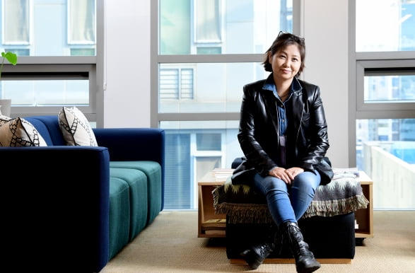 "한 줄의 오프닝 멘트로 위로와 공감 전하죠"