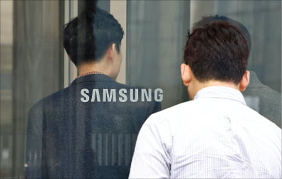 '비상 경영' 삼성·SK 임원 주말 출근, 합리적인가