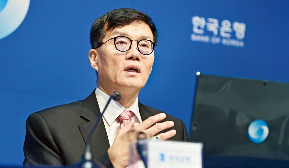결심 고수하거나 변화 거부할 땐 'stand pat'