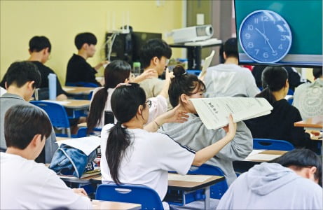 국수탐 3~4등급대도 인서울 도전해 볼만 통합수능선 전과목 고른 점수 확보가 중요