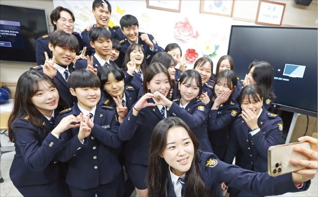 "우정 영원하길"…새출발을 응원합니다